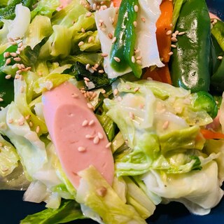 彩り鮮やか♩¨̮魚肉ソーセージの野菜炒め